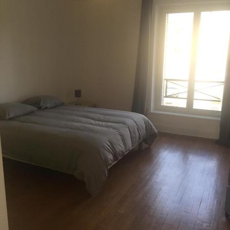 Appartement 1Er Etage Carignan Екстериор снимка