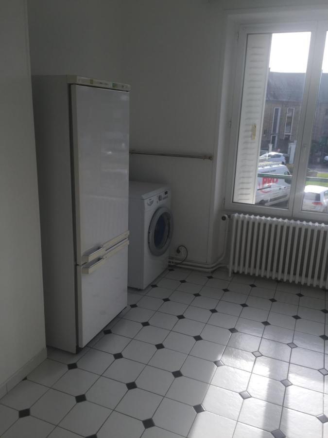 Appartement 1Er Etage Carignan Екстериор снимка