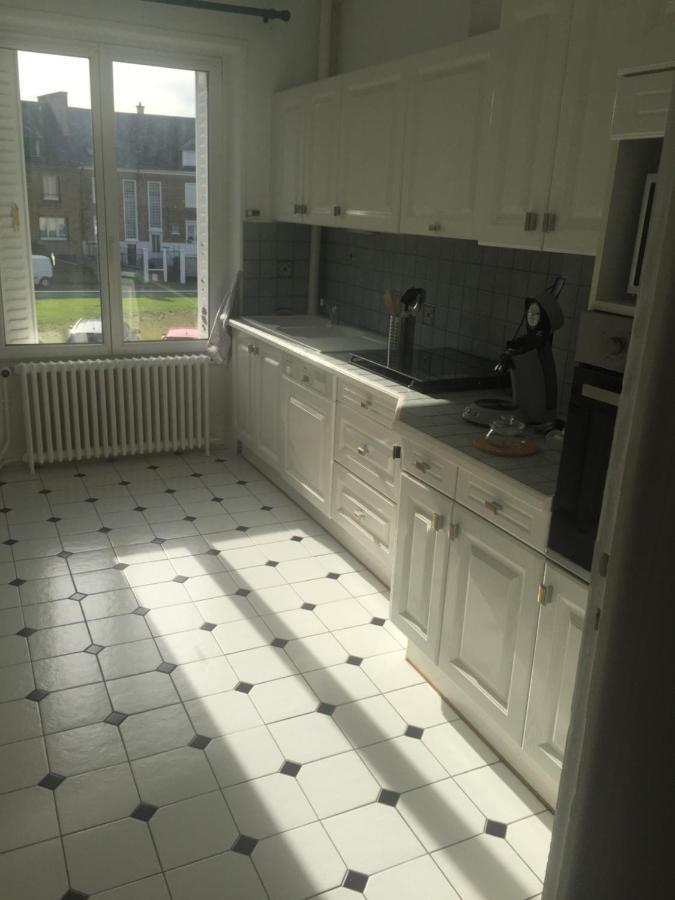 Appartement 1Er Etage Carignan Екстериор снимка